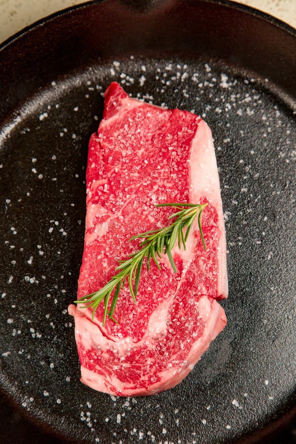 Cast Iron Skillet Marinated Raw Organic Steak Meat Stock Image Image of butcher, meal 213645963