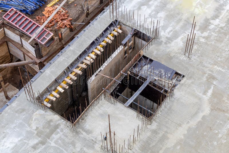 Castinplace Concrete Construction Technology. Cast Floor Slab