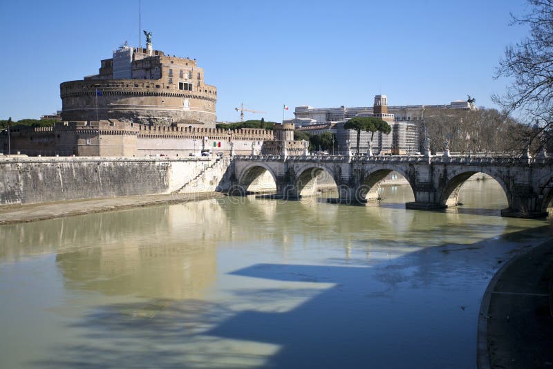 Castel San Angelo photo stock. Image du passerelle, tourisme 19203426