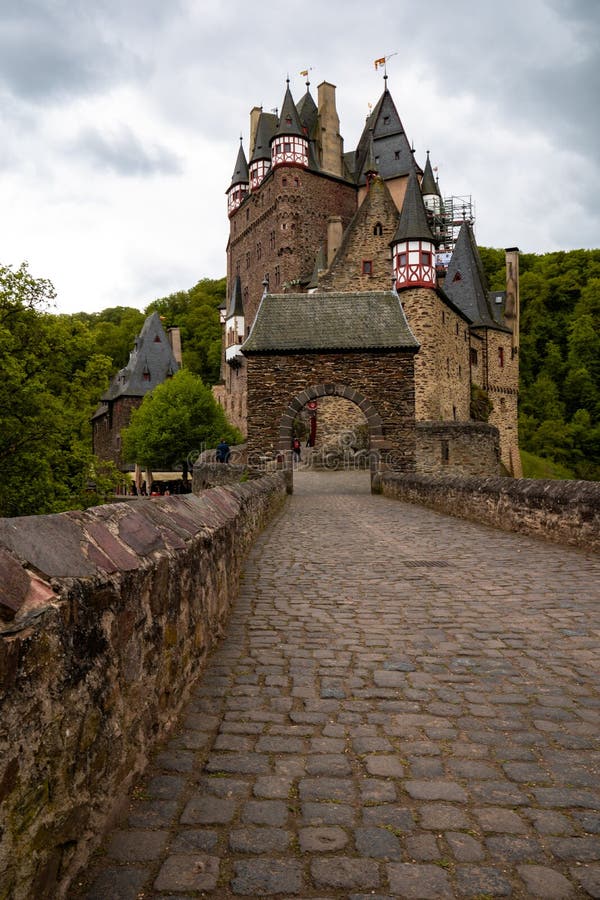 Castello di Burg Eltz in Germania immagine stock libera da diritti Castello di Burg Eltz in Germania immagine stock libera da diritti