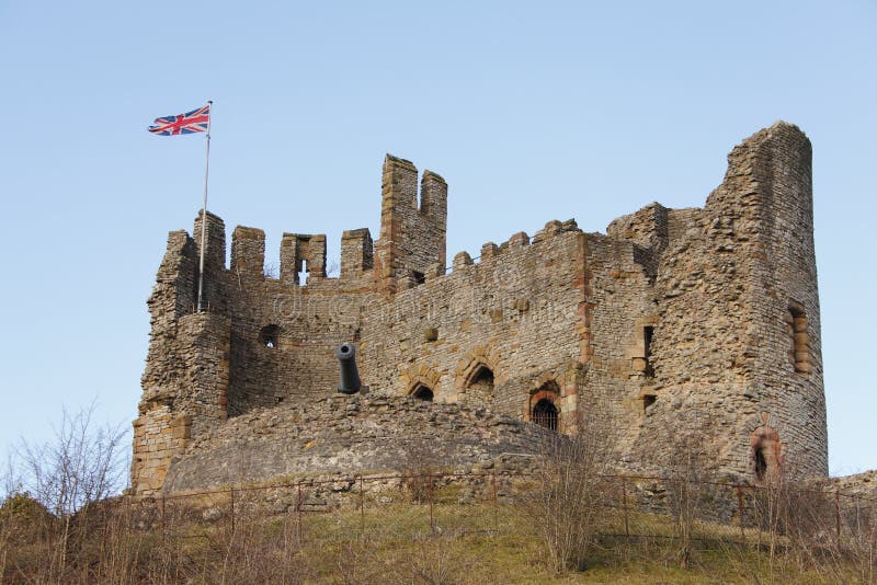 This English Castle can be found in the heart of the Black Country, Dudley, England. Built in the 8th century by the Saxons, finished in 1530 and destroyed by fire in 1750. This English Castle can be found in the heart of the Black Country, Dudley, England. Built in the 8th century by the Saxons, finished in 1530 and destroyed by fire in 1750.