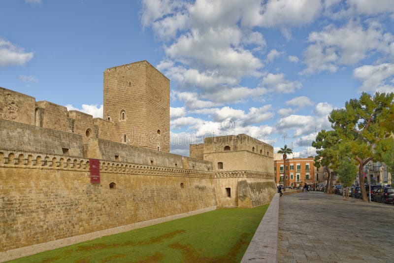 Castello svevo na cidade de bari, em itália