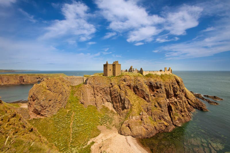 Castelo de Dunnottar, Aberdeenshire, Escócia imagem de stock royalty free Castelo de Dunnottar, Aberdeenshire, Escócia imagem de stock royalty free