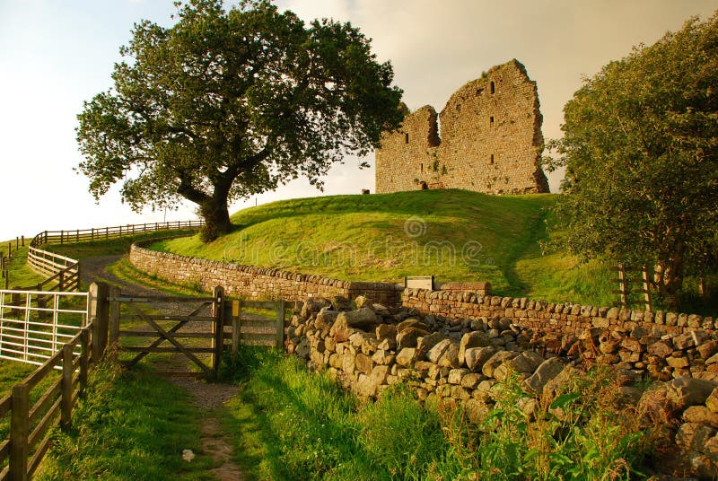 Castelo de Thirlwall, Inglaterra. foto de stock Castelo de Thirlwall, Inglaterra. foto de stock