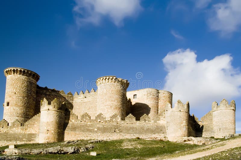 Moinhos de vento em belmonte, cuenca, espanha fotomural • fotomurais  destino de viagem, lugar famoso, medieval