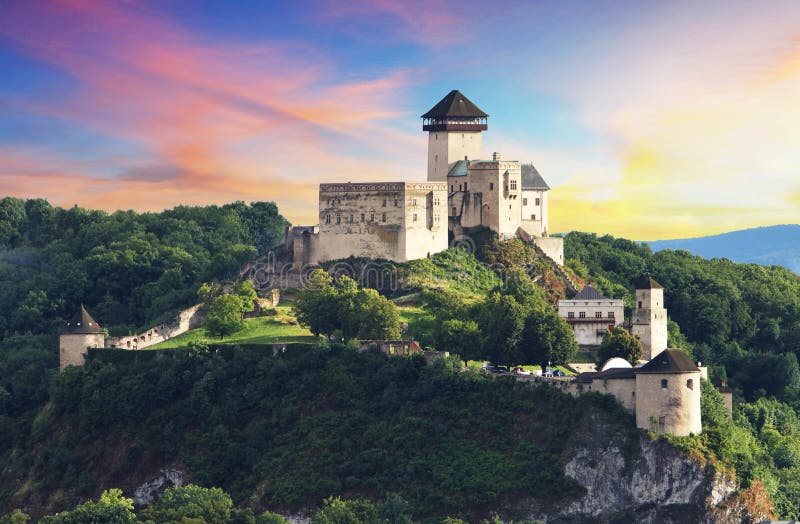Castelo Trencin, Slovakia imagem de stock royalty free Castelo Trencin, Slovakia imagem de stock royalty free