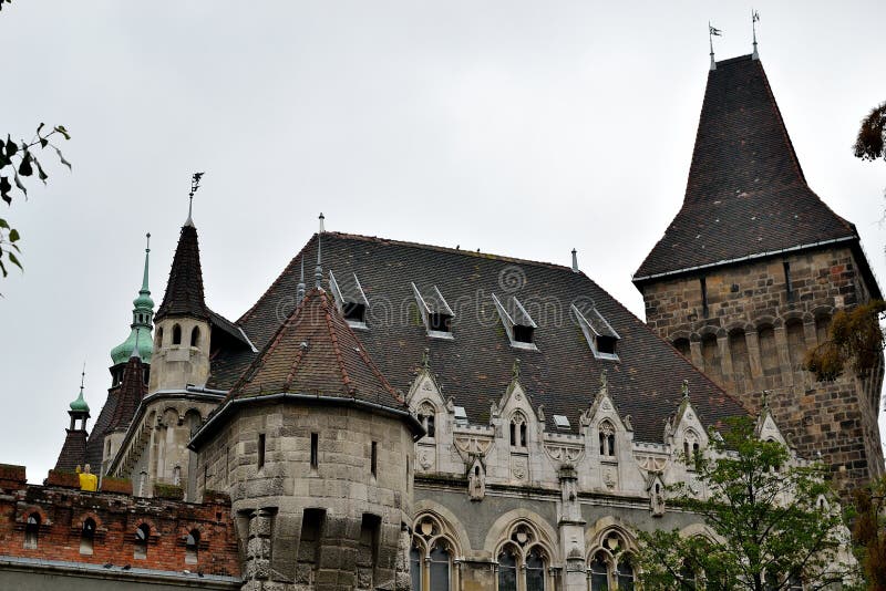 Castillo de Vajdahunyad en Budapest imágenes de archivo libres de regalías Castillo de Vajdahunyad en Budapest imágenes de archivo libres de regalías