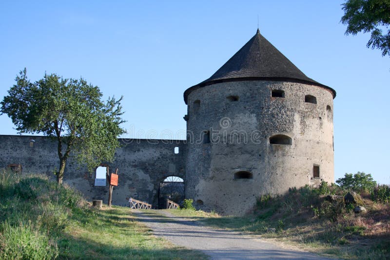 Hrad Bzovik, Slovensko