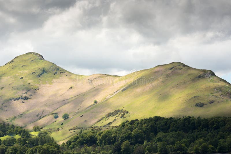 Cat Bells imagen de archivo. Imagen de cuesta, campo 55823093