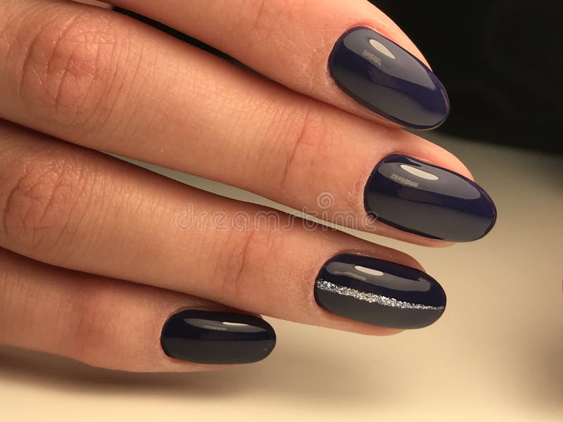cat design on nails