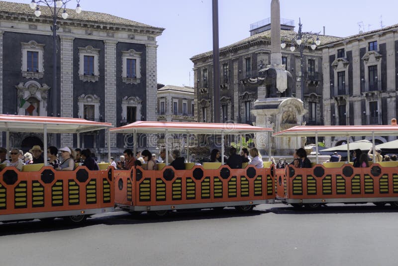 catania city tour train