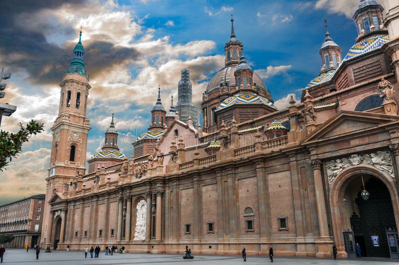 Virgen del Pilar. El Pilar basilica. Zaragoza. Aragon, Spain Stock Photo -  Alamy