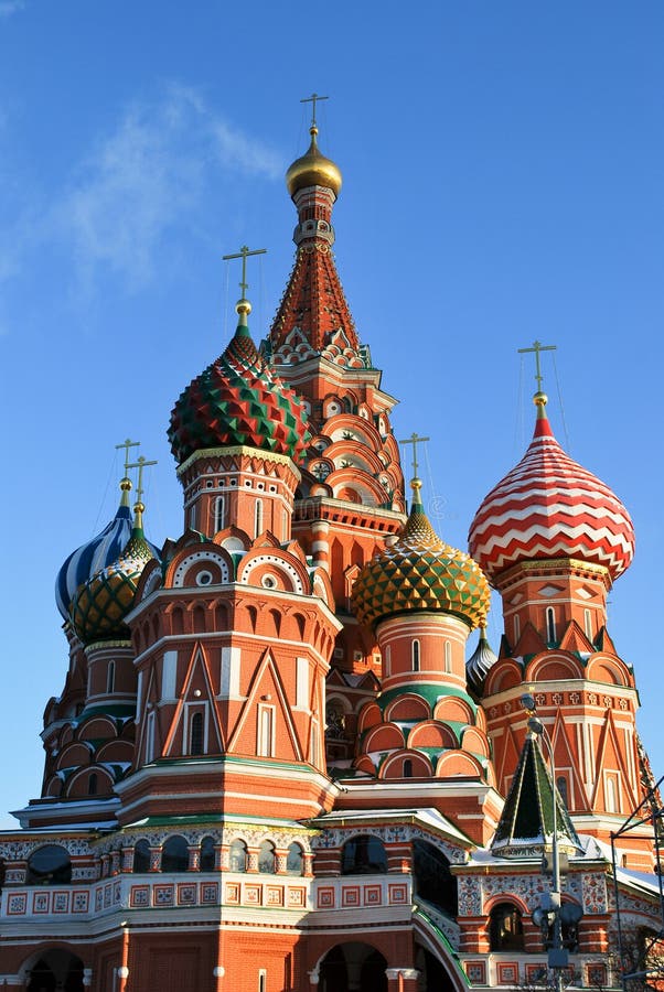 Catedral de la albahaca del santo en Moscú