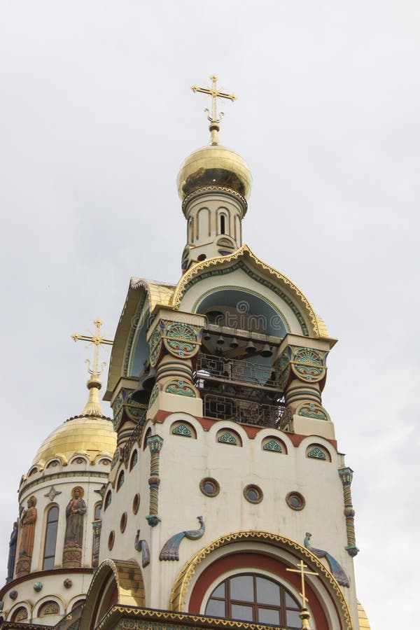 Catedral do St Vladimir s em Sochi, Rússia imagem de stock royalty free Catedral do St Vladimir s em Sochi, Rússia imagem de stock royalty free