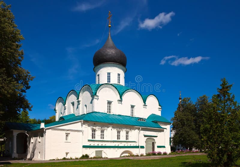 Catedral da Trindade em Aleksandrov, Rússia imagem de stock