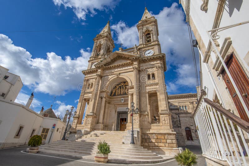 Chiesa Madre Dei Santi Medici Cosma E Damiano Cathedral Basilica of Saints Cosmas and Damian in Alberobello, Italy