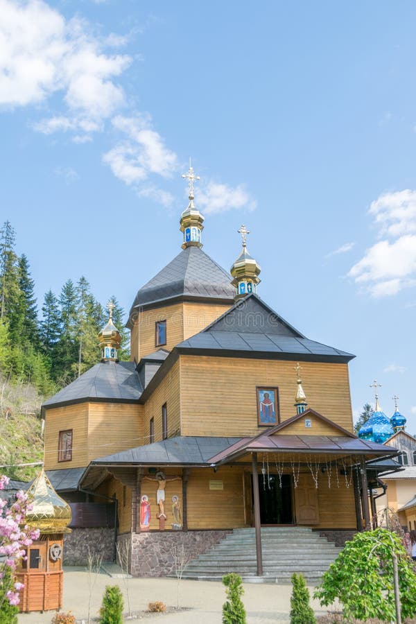 Cathedral of the Exaltation of the Honorable and Life-Giving Holy Cross