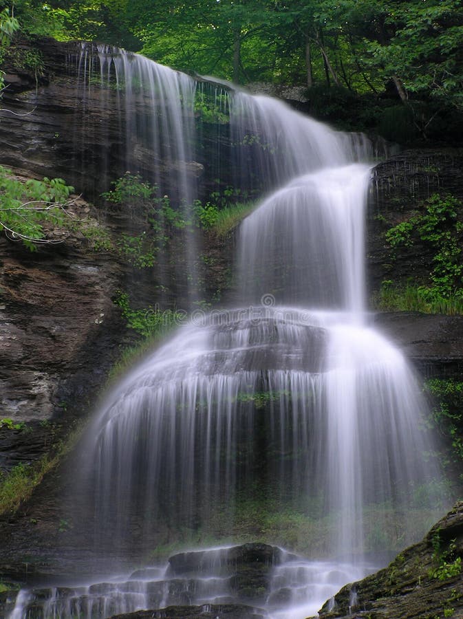 Júla 2006, ktorým sa Skoro ráno fotografie z tejto nádhernej vodopád v južnej a strednej Západ Virgina.