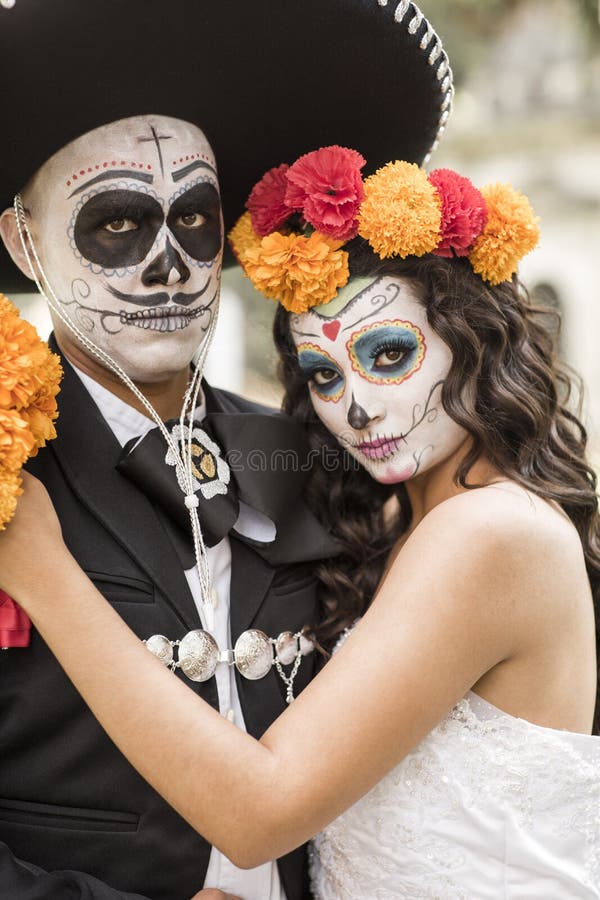 Catrin and Catrina in Cemetery Stock Image - Image of costume, face:  135323349