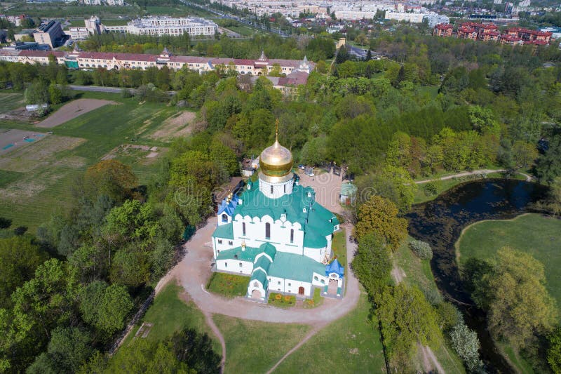Cattedrale di Fedorovsky nella fotografia aerea di paesaggio urbano Tsarskoye Selo fotografia stock Cattedrale di Fedorovsky nella fotografia aerea di paesaggio urbano Tsarskoye Selo fotografia stock