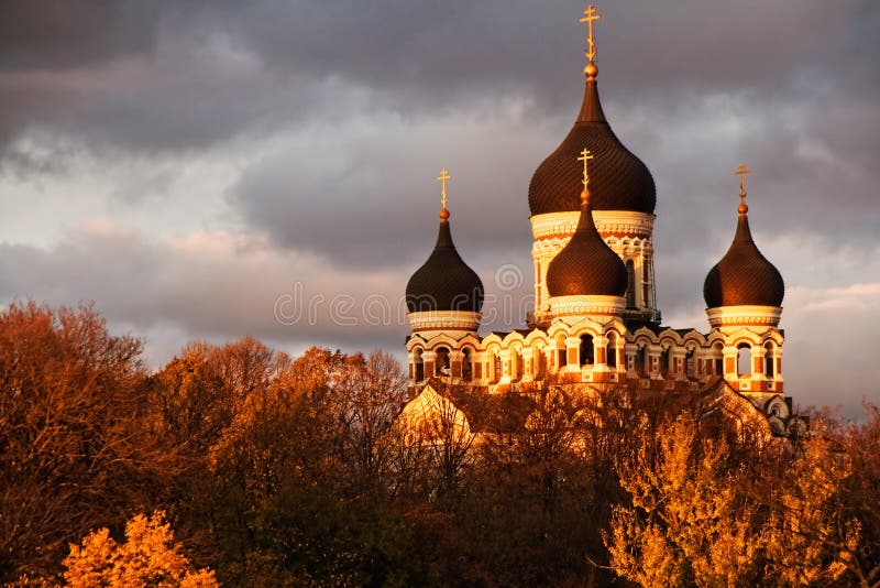 Cattedrale di Nevsky, Tallinn fotografie stock libere da diritti Cattedrale di Nevsky, Tallinn fotografie stock libere da diritti