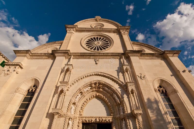 Cattedrale di St James in Sibenik Croazia immagine stock libera da diritti Cattedrale di St James in Sibenik Croazia immagine stock libera da diritti