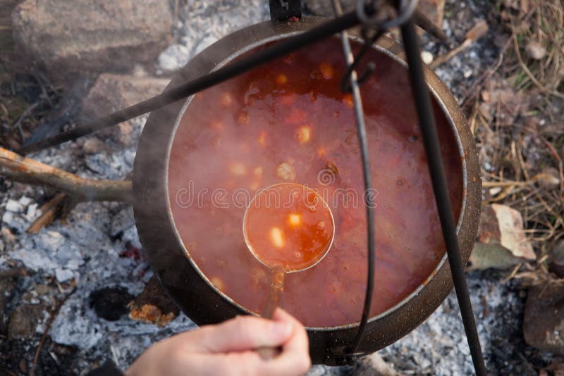 cauldron imagem de stock royalty free cauldron imagem de stock royalty free