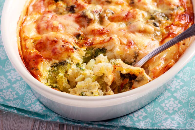 Cauliflower and Broccoli Cheese Bake Stock Image - Image of bake ...