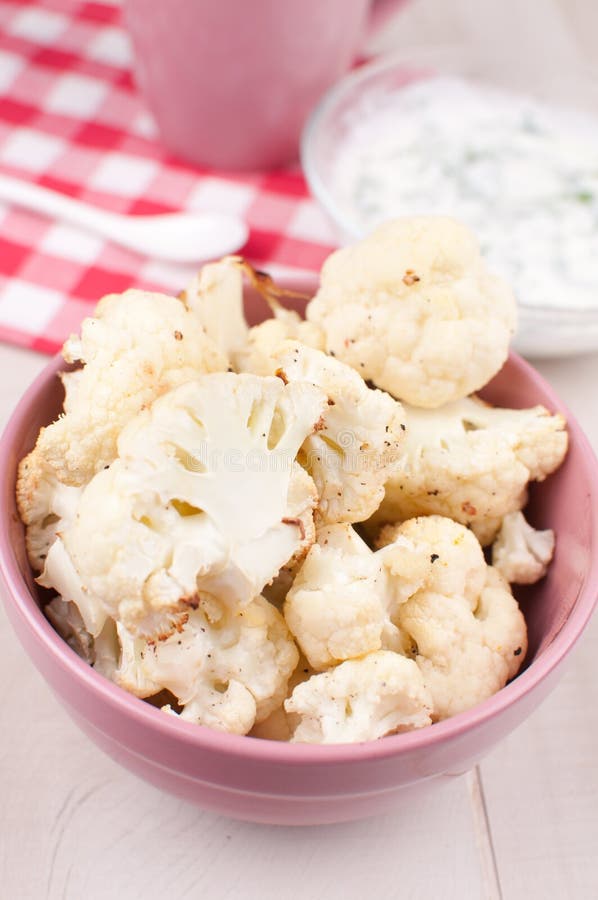 Cauliflower Florets Roasted Stock Image Image of food, light 28033047