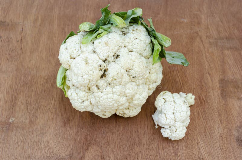Cauliflower Flower Head stock image. Image of oleracea 161919241