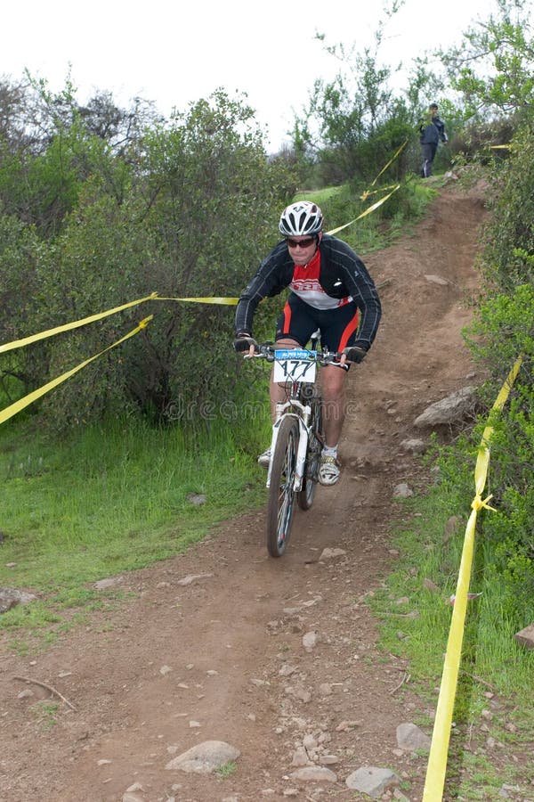 Descente de bicicleta imagem de stock