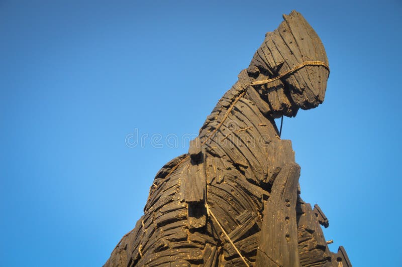 Cavalo De Troia De Madeira Do Filme Troy Foi Doado à Cidade De Canakkale  Imagem de Stock - Imagem de helena, dardanelles: 123322515