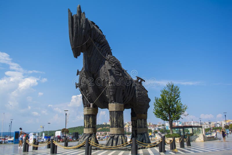 O Cavalo De Troia Na Cidade De Canakkale, Turquia Imagem de Stock Editorial  - Imagem de turquia, helena: 101932394