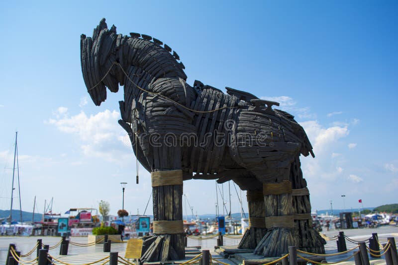 Cavalo De Troia No Canakkale; Turquia Imagem de Stock - Imagem de gravado,  preto: 123322275