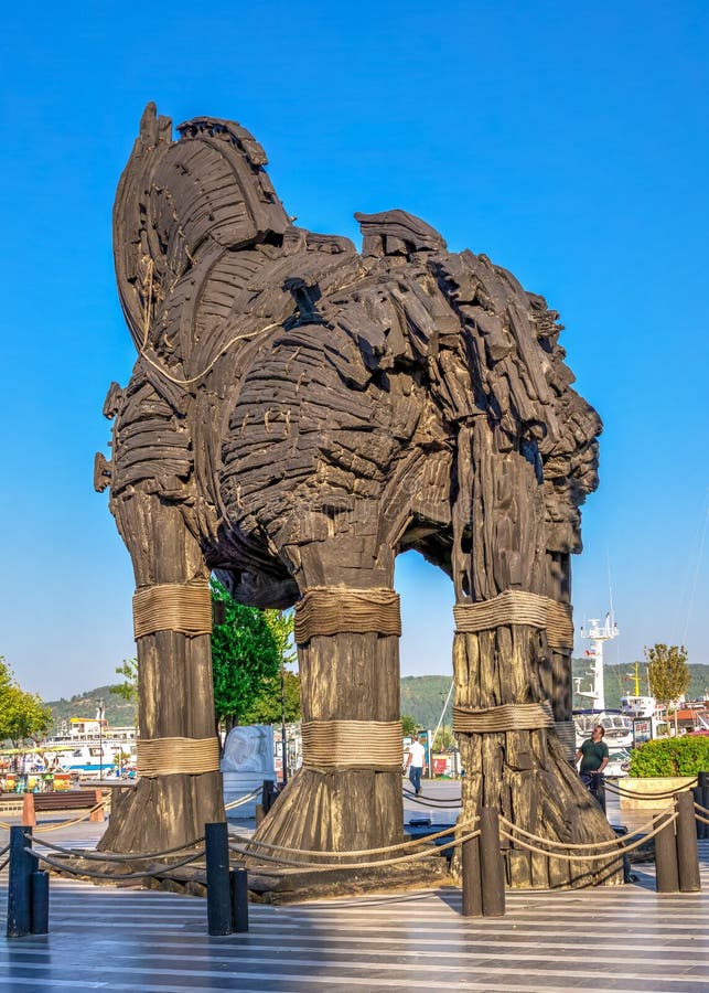 O Cavalo De Troia Na Cidade De Canakkale, Turquia Imagem de Stock Editorial  - Imagem de turquia, helena: 101932394