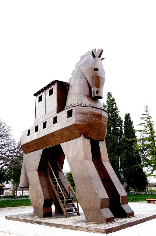 Estátua De Cavalo De Troia De Madeira Simbólica No Centro Da Cidade De  Canakkale Turquia Imagem de Stock Editorial - Imagem de militar, madeira:  166840684