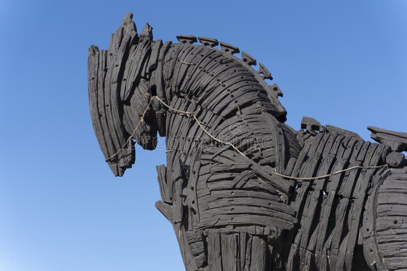 Cavalo De Troia De Madeira Do Filme Troy Foi Doado à Cidade De Canakkale  Imagem de Stock - Imagem de helena, dardanelles: 123322515