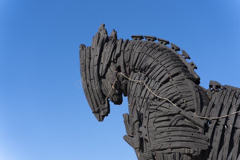 Cavalo De Troia. Estátua De Arranhão De Madeira Da Antiga Troia E