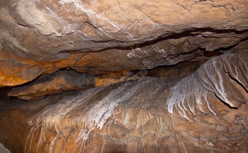 Caverna imagens de stock royalty free Caverna imagens de stock royalty free