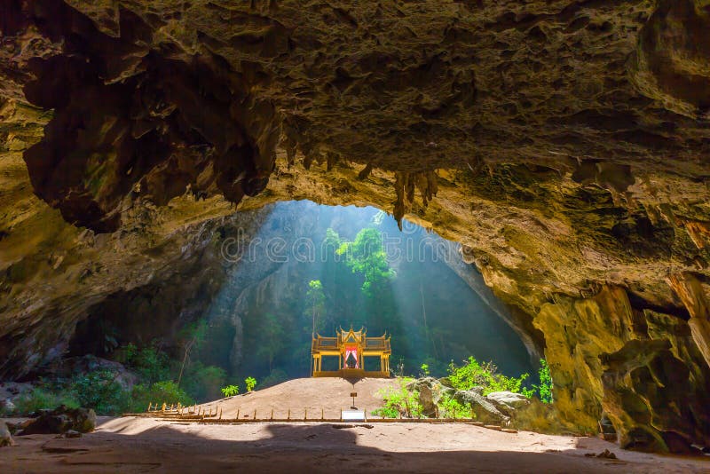 Caverne de Phraya Nakhon photos stock Caverne de Phraya Nakhon photos stock