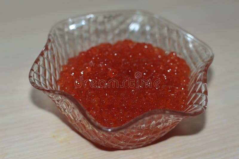 Caviar servi de saumons rouges image stock Caviar servi de saumons rouges image stock