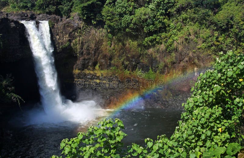 Caídas del arco iris (isla grande, Hawaii) 01