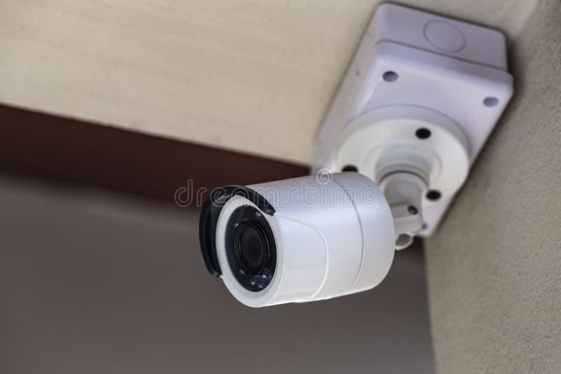 CCTV bianco in una casa bianca di tema fotografia stock CCTV bianco in una casa bianca di tema fotografia stock