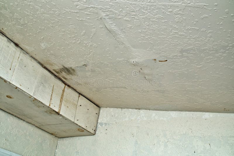 Ceiling Water Damage Stock Photos Download 1 027 Royalty