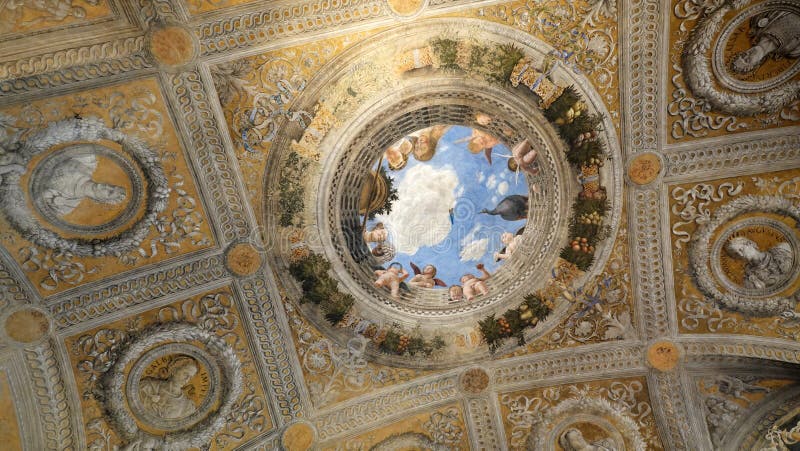 Ceiling di Palacio Ducale nella città di Mantova Lombardia, Italia fotografia stock libera da diritti Ceiling di Palacio Ducale nella città di Mantova Lombardia, Italia fotografia stock libera da diritti