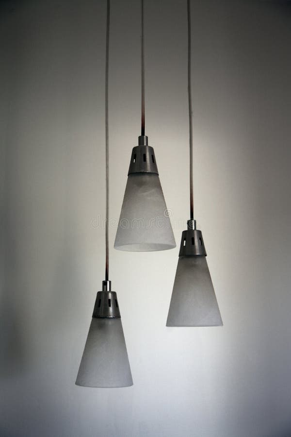 ceiling hanging lamps στοκ εικόνες με δικαίωμα ελεύθερης χρήσης ceiling hanging lamps στοκ εικόνες με δικαίωμα ελεύθερης χρήσης