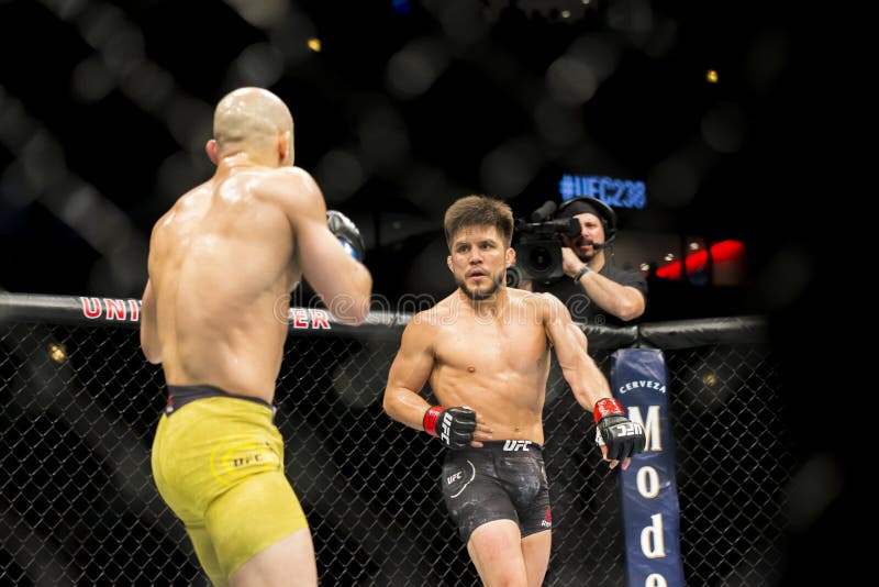 Cejudo gegen Moraes an UFC 238