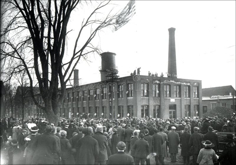 Celebrating The End Of WWI In Keene New Hampshire Picture. Image 222596844
