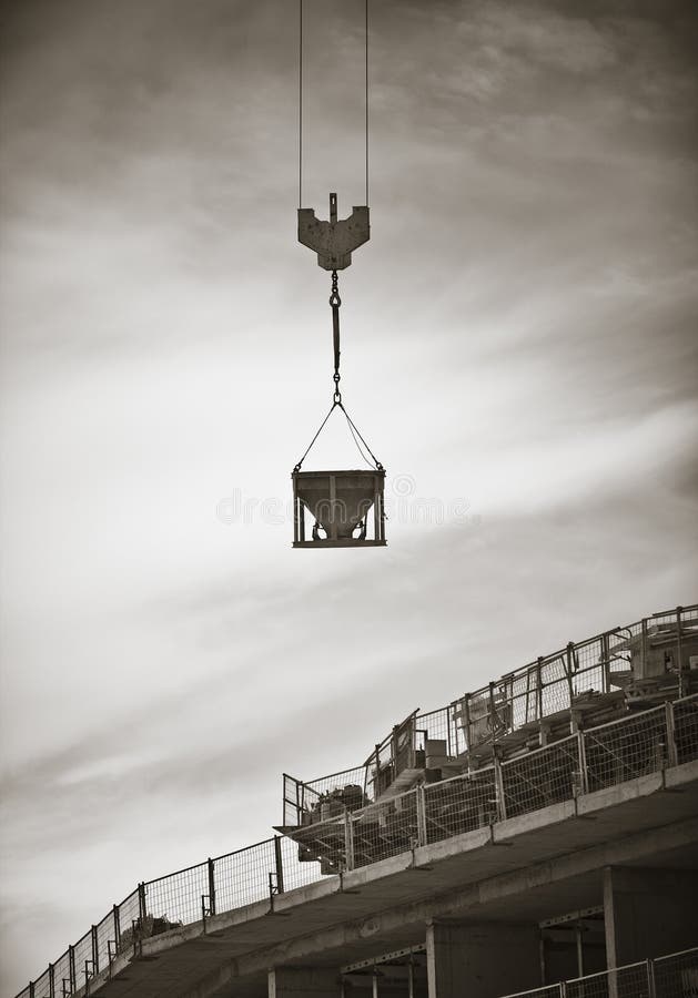 Cement bucket / construction