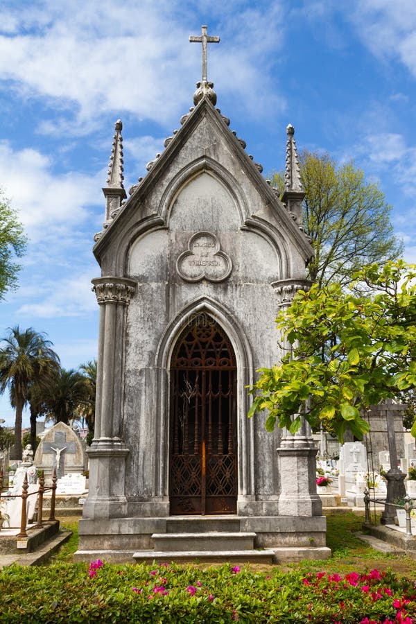Cemetery monument stock image. Image of headstone, architecture 74088007
